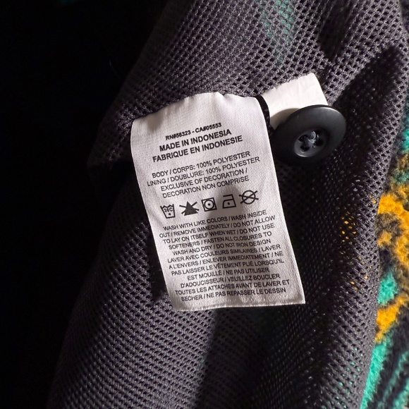 Nike - LeBron James Grey Printed - Sherpa Button-Up Jacket - Cozy Fleece - Picture 8 of 9